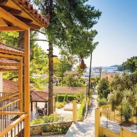 The Pine Trees Apart-hotel Agnontas