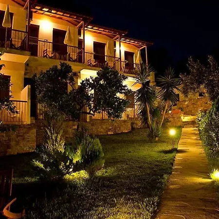 Pine Trees Aparthotel