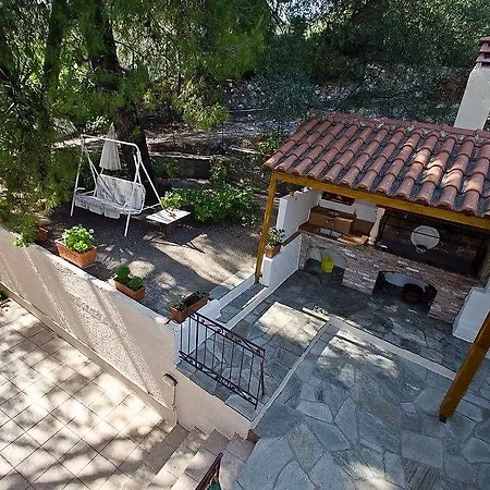 Pine Trees Aparthotel 3*