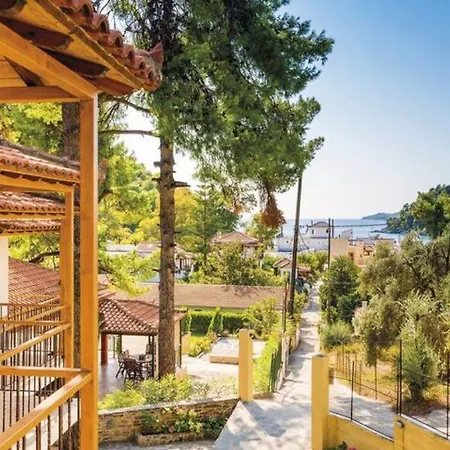The Pine Trees Apart Otel 3*