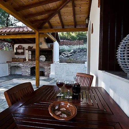 Pine Trees Aparthotel 3*