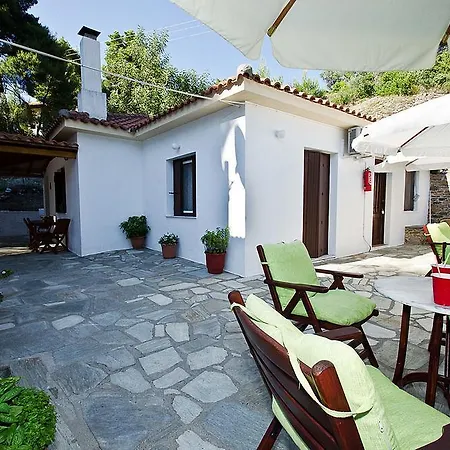 The Pine Trees 3* Agnontas