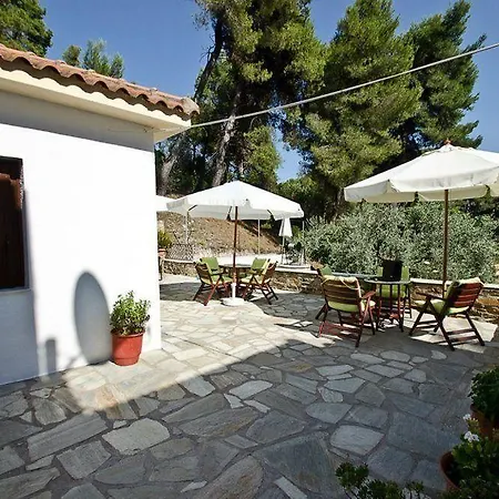 The Pine Trees Apart-hotel Agnontas