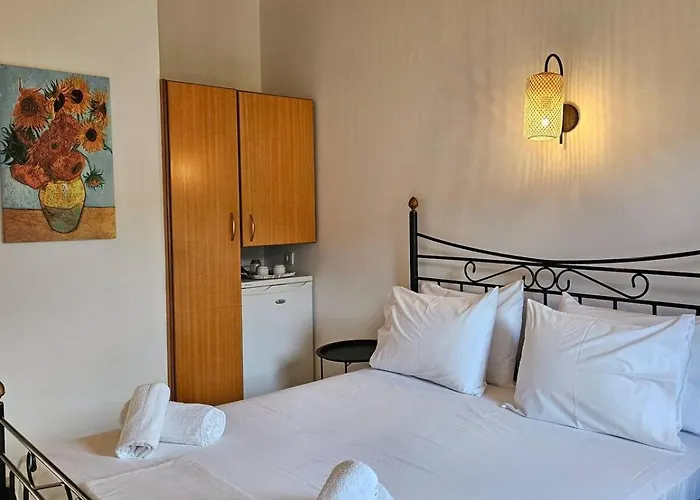 The Pine Trees Lägenhetshotell Agnontas