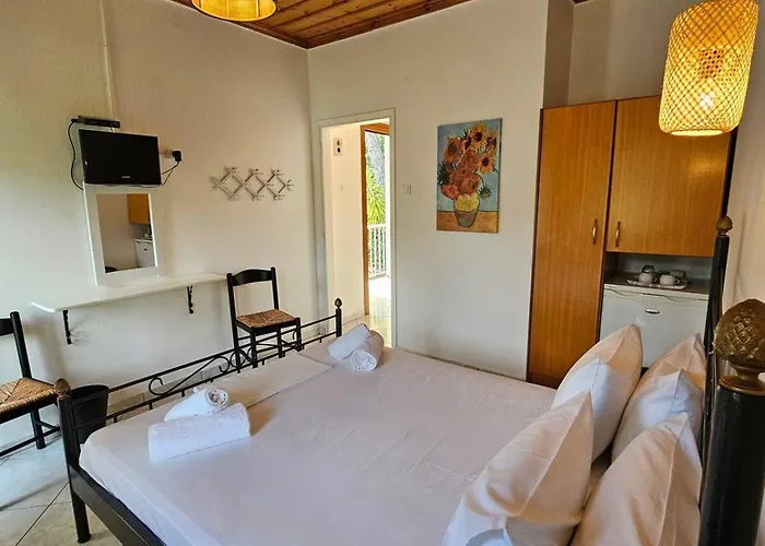 The Pine Trees Agnontas