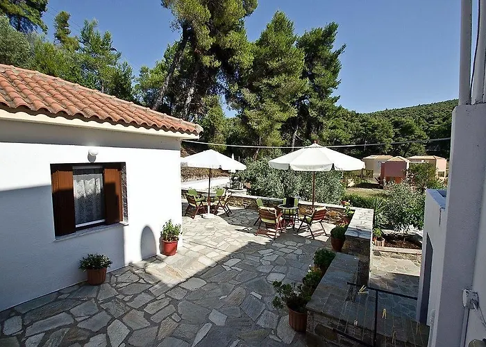 The Pine Trees 3* Agnontas