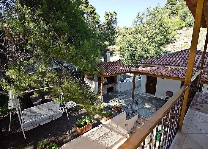 The Pine Trees Lägenhetshotell 3*